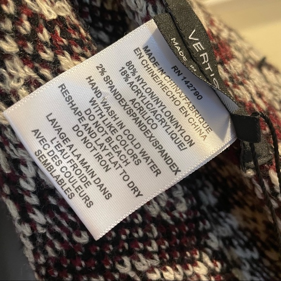 NWT vertigo poncho wrap - Picture 7 of 7